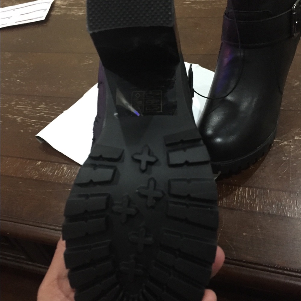 Winter ladies shoes